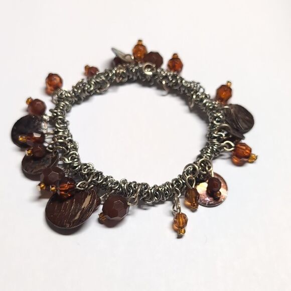 457 Silver Chain Dark Orange Shell Disc Beaded Stretch Bracelet - Picture 3 of 4